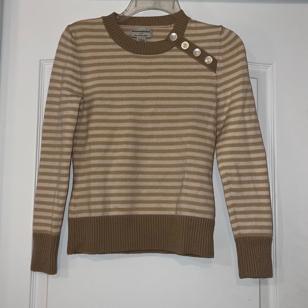 Banana republic sweater